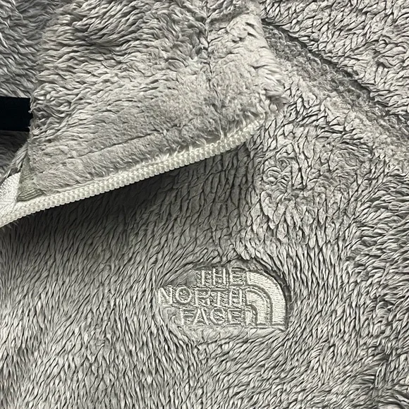 The North Face Osito Fleece Full Zip Jacket Gray/Silver- Size Medium - Picture 2 of 10
